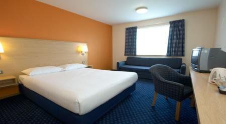 Travelodge Berwick Upon Tweed Номер фото
