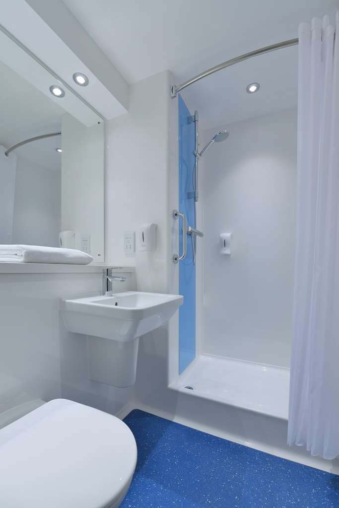 Travelodge Berwick Upon Tweed Номер фото